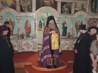 Праздничная Божественная Литургия в храме Трех Святителей в с.Ольховка.