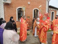 Служение епископа Елисея в пятницу Светлой седмицы.