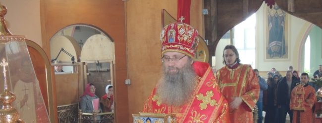 Служение епископа Елисея в четверг Светлой седмицы.