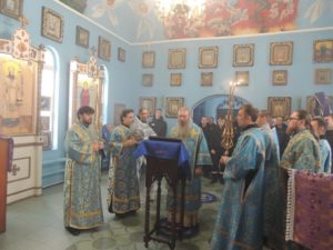 Служение епископа Елисея в субботу 5-й седмицы Великого поста.