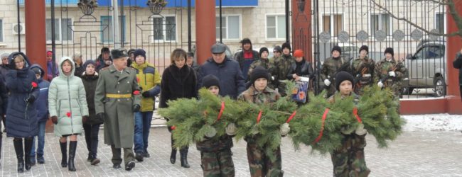 Акция памяти ко Дню неизвестного солдата.