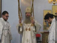 Божественная литургия в День Крещения Иисуса Христа в соборе Покрова Пресвятой Богородицы.