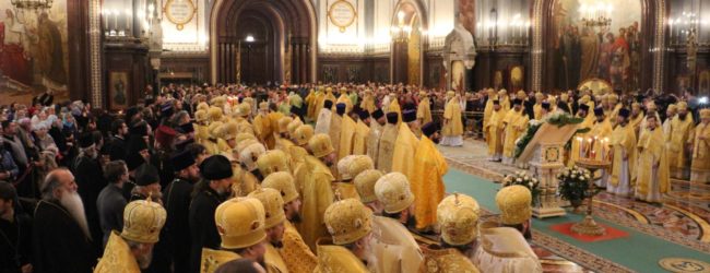 Божественная литургия в Храме Христа Спасителя в г. Москве.