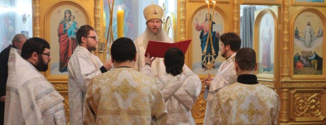Божественная литургия в храме Преображения Господня в ст. Преображенской.