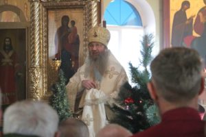 Божественная литургия в храме Святителя Николая Архиепископа Мирликийского г. Михайловки
