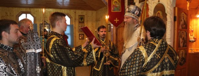 Вечернее богослужение с чином Пассии в храме Покрова Пресвятой Богородицы х.Ветютнев.