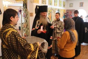Божественную Литургию Преждеосвященных Даров в храме Апостола и Евангелиста Иоанна Богослова ст.Нехаевской