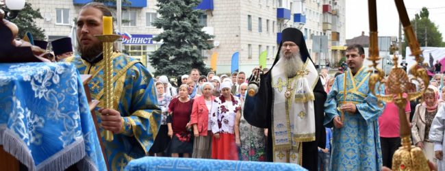 Благодарственный молебен по случаю 400-летия города Урюпинска.