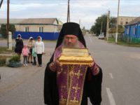 В Урюпинск прибыли мощи свт Феофана Затворника.