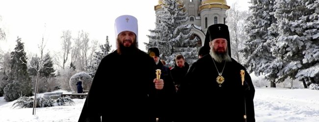Митрополит Волгоградский и Камышинский Феодор совершил панихиду на Мамаевом кургане.