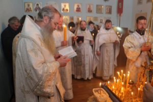Божественная Литургия и панихидя в храме в честь Покрова Пресвятой Богородицы с. Большой Морец