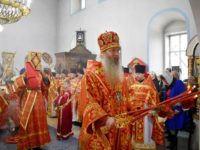 В Четверг Светлой седмицы.
