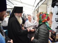 Владыка Елисей посетил православную ярмарку