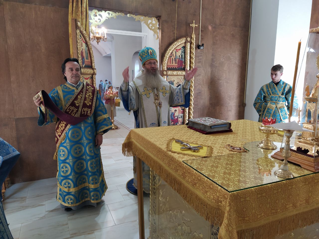 В день Владимирской иконы Божией Матери