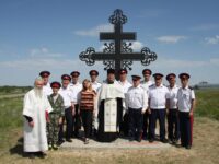 Освящение поклонных крестов