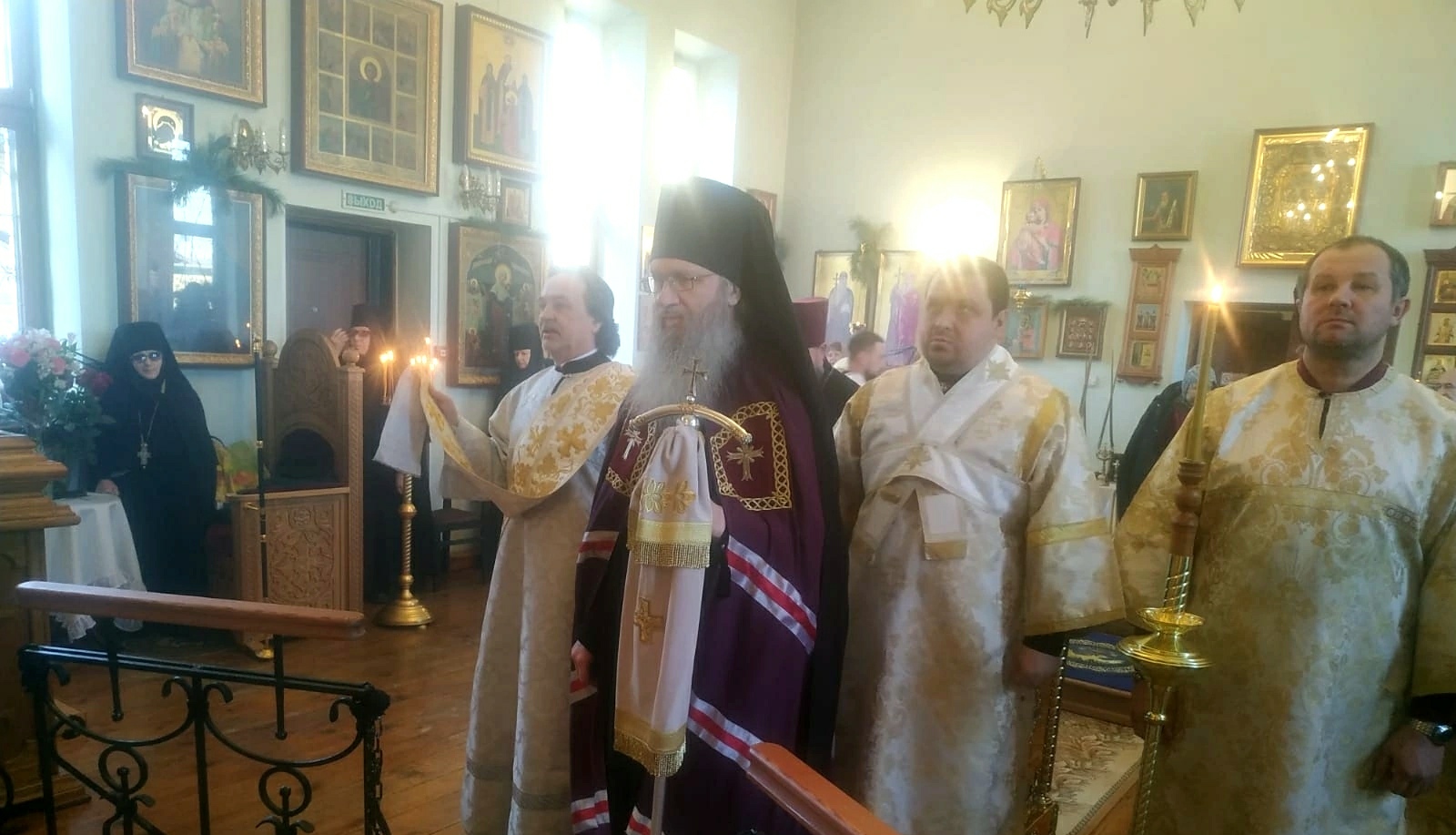 Литургия в Гусевском женском монастыре в честь Ахтырской иконы Божией Матери с. Гусевка, Ольховского района.