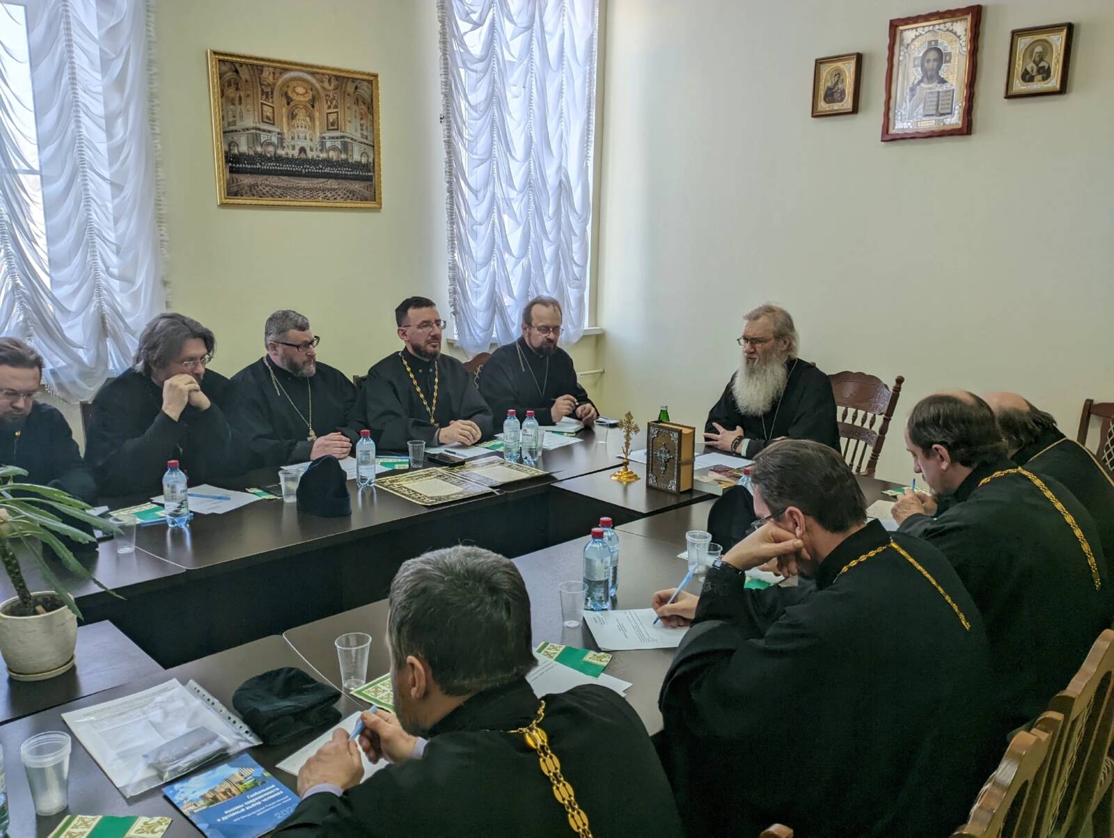 Расширенное заседание епархиального совета.