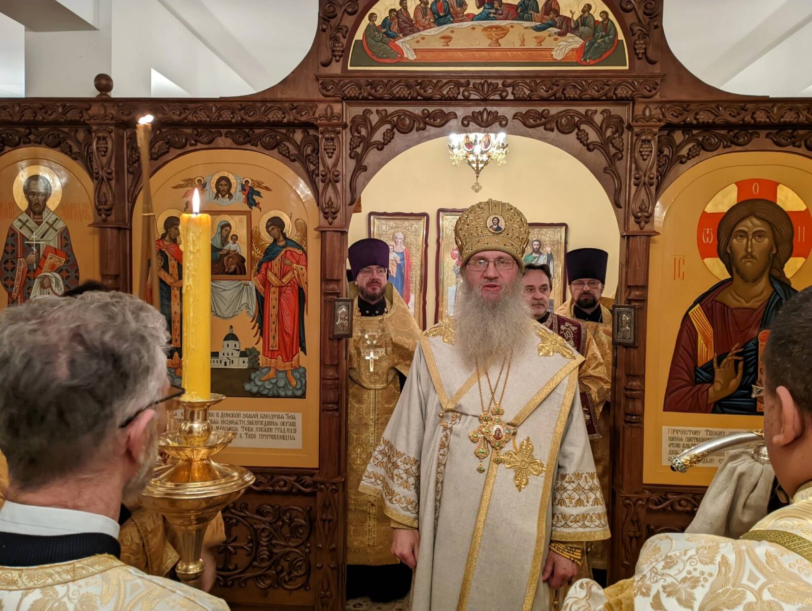 Всенощное бдение в храме святителя Алексия митр. Московского при духовно-просветительском центре имени свт. Алексия митр. Московского при епархиальном управлении г. Урюпинска.