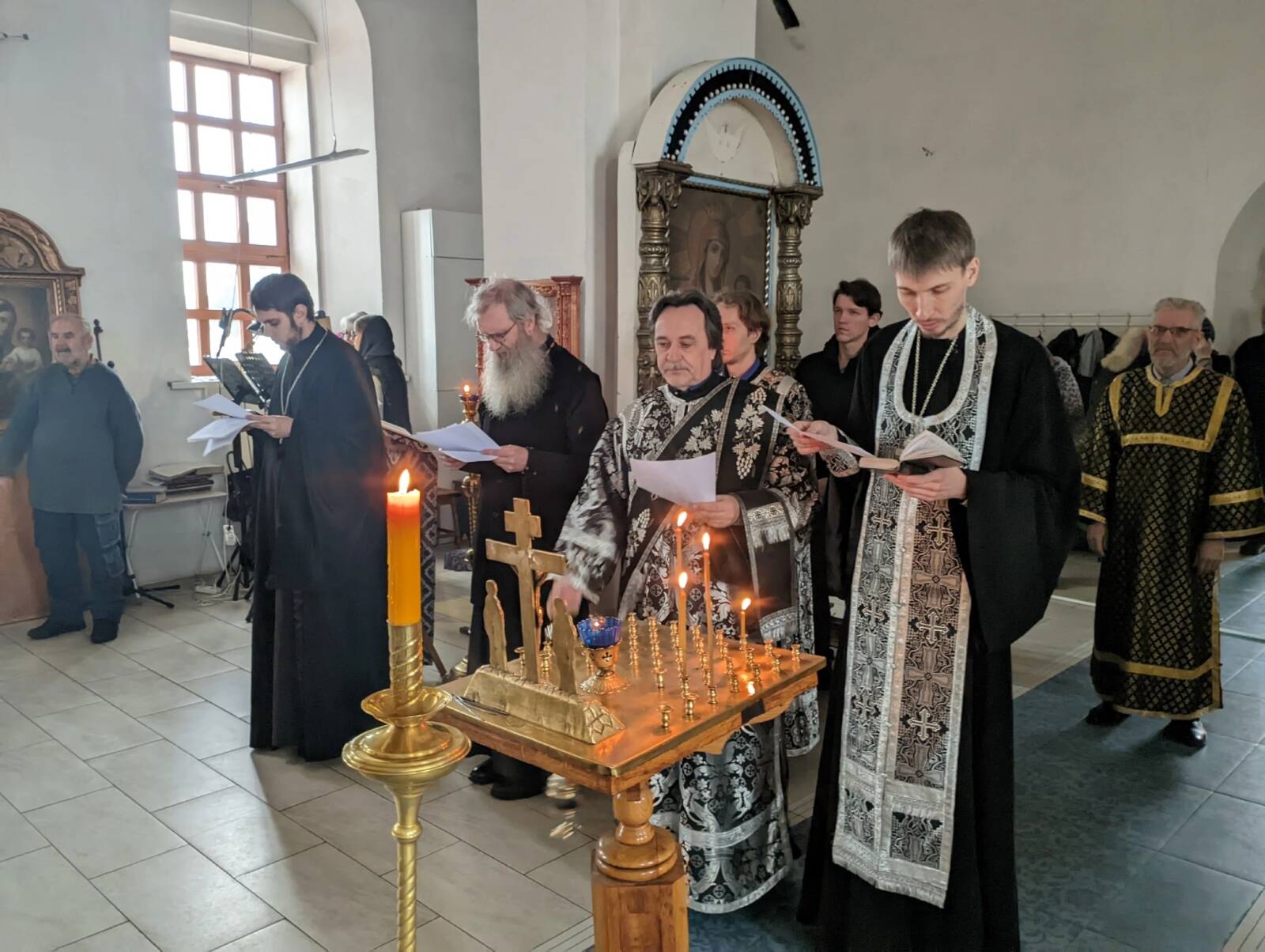 27 февраля в понедельник первой седмицы Великого поста, епископ Урюпинский и Новоаннинский Елисей помолился за уставным богослужения в кафедральном соборе Покрова Пресвятой Богородицы г. Урюпинск.