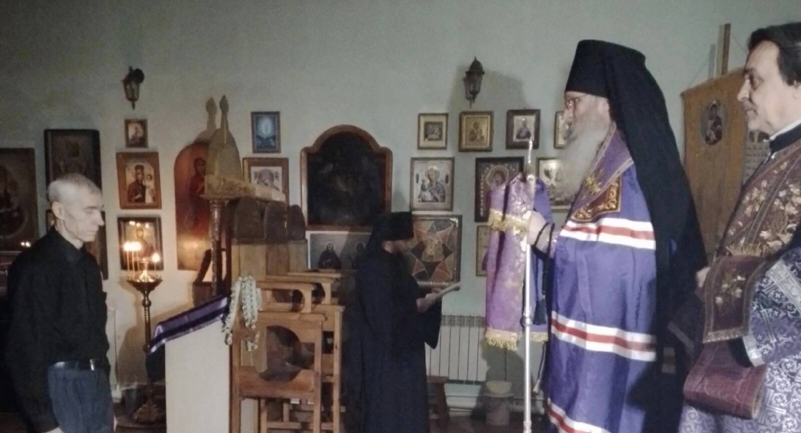 Епископ Урюпинский и Новоаннинский Елисей совершил в Свято-Троицком Каменно-Бродском Белогорском мужском монастыре с. Каменный брод, Ольховского р-на иноческий постриг р.б. Николая с именем при постриге Севастиан.