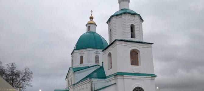 Утреня с чтение акафиста Пресвятой Богородицы в Покровском кафедральном соборе г. Урюпинска