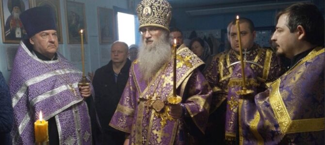 Всенощное бдение в храме Благовещения Пресвятой Богородицы и иконы Божией Матери именуемой Всецарица в г. Жирновске