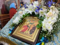 «Днесь спасения нашего главизна и еже от века таинства явление Сын Божий Сын Девы бывает, и Гавриил благодать благовествует»