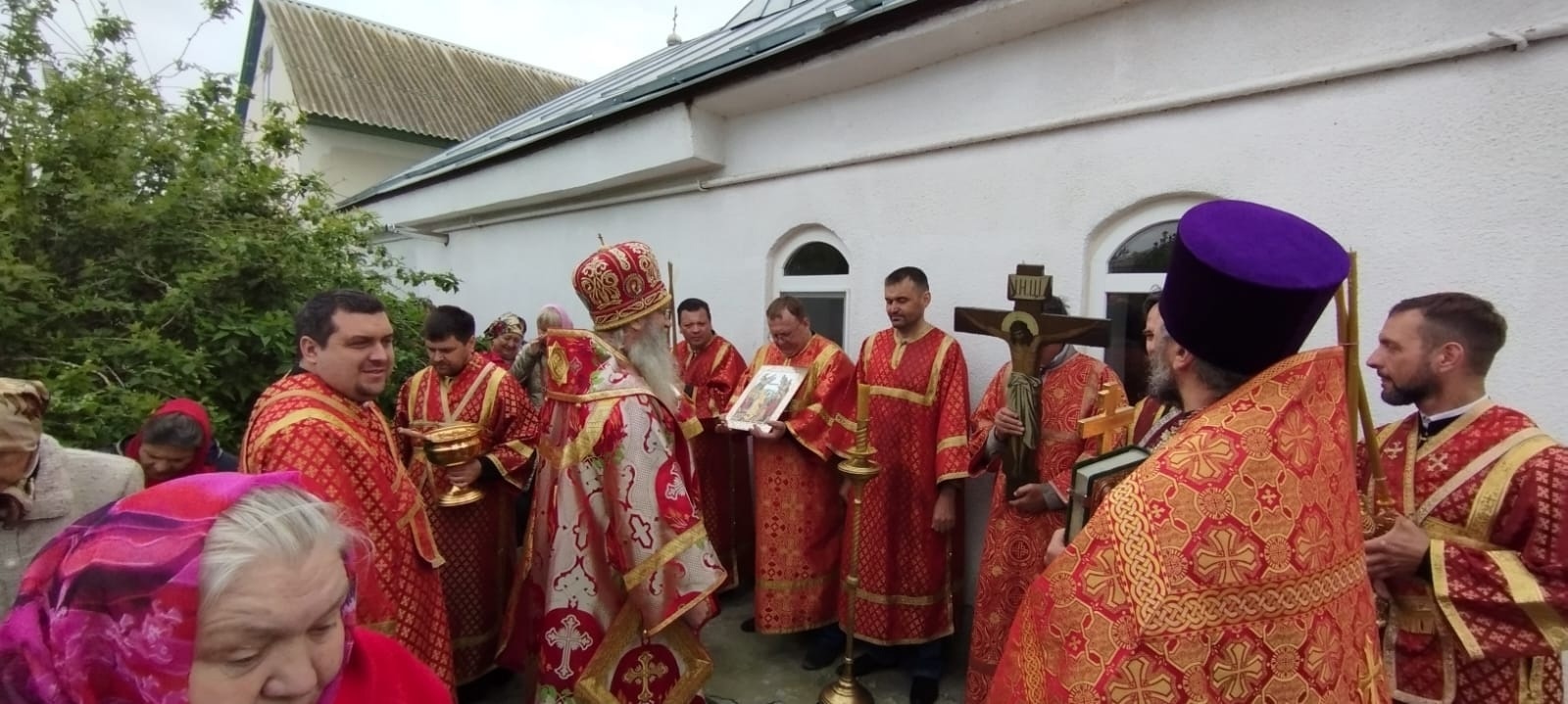 Божественная литургияю в храме Архистратига Михаила в ст. Алексеевской.