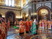 Епископ Елисей сослужил Святейшему Патриарху Кириллу в день памяти равноапостольных Мефодия и Кирилла