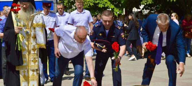 Епископ Елисей принял участие во всероссийской акции «Свеча Памяти», посвященный дню памяти и скорби – 82-й годовщине начала Великой Отечественной войны.