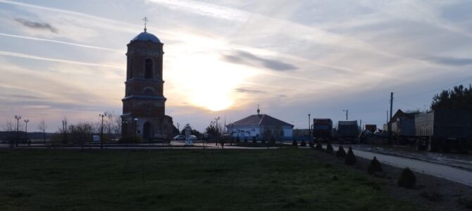 Епископ Елисей совершил Всенощное бдение в храме Покрова Пресвятой Богородицы в с. Большой Морец, Еланского района