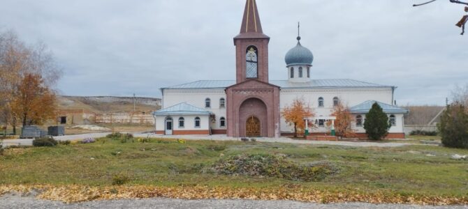 Епископ Елисей совершил Всенощное бдение в Свято-Троицком Каменно-Бродском Белогорском мужском монастыре с. Каменный брод, Ольховского района