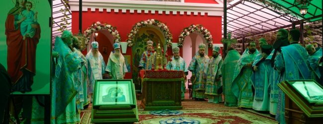 Торжественное архиерейское богослужение в день празднования 30-летия основания мужского монастыря во имя преподобного Серафима Саровского