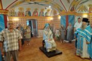 Епископ Елисей совершил Божественную литургию в строящемся храме прав. Анны в г. Новоаннинский